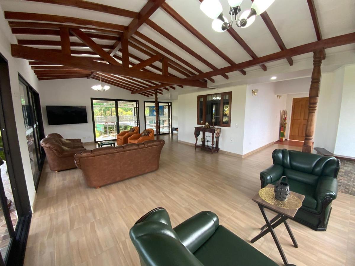 Finca Hotel 12 Palmas- Aeropuerto Jmc Rionegro Eksteriør billede